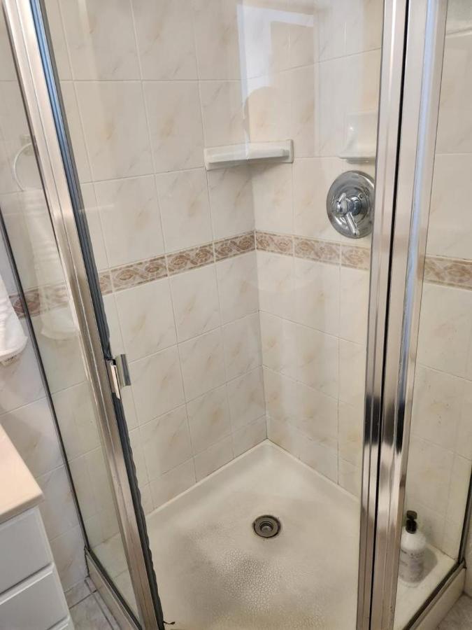 Affordable Private Rooms With Shared Bath Kitchen Near Sfo Daly City Exteriör bild