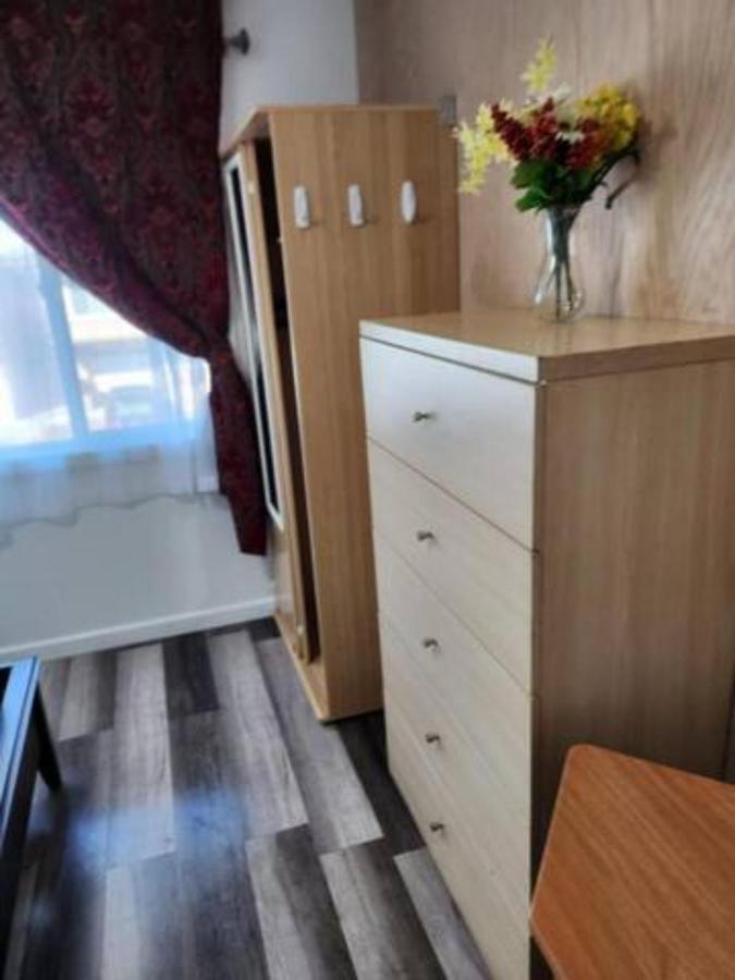 Affordable Private Rooms With Shared Bath Kitchen Near Sfo Daly City Exteriör bild